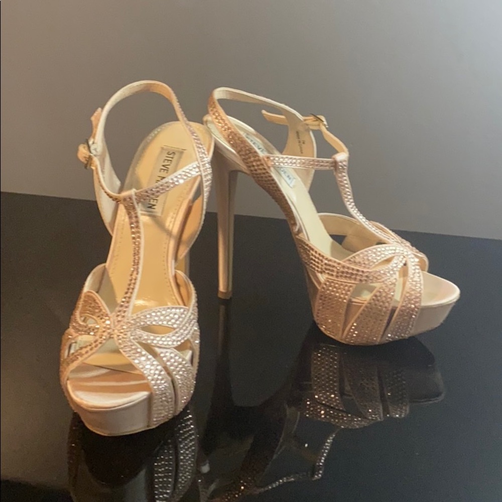 Steve Madden rose gold heels